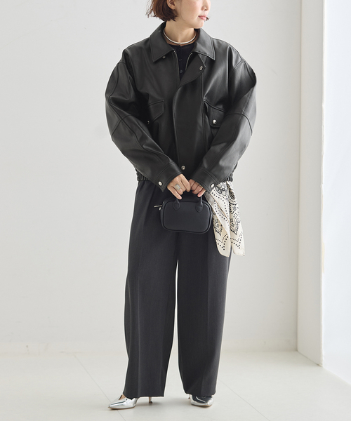 DUNST(ダンスト)の「DUNST/ダンスト UNISEX CROPPED ALTER-LEATHER BLOUSON ジャケット(その他アウター・レディース・ブラック・SMALL)」の6枚目の写真