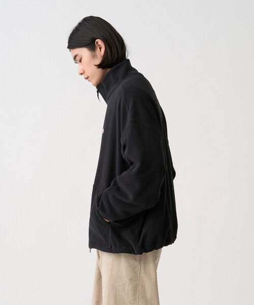 DANTON（ダントン）の「Men’s Micro Fleece Zip Up Blouson（ブルゾン・メンズ・ブラック/チャコール/グレイッシュベージュ・S/M/L/XL）」の6枚目の写真