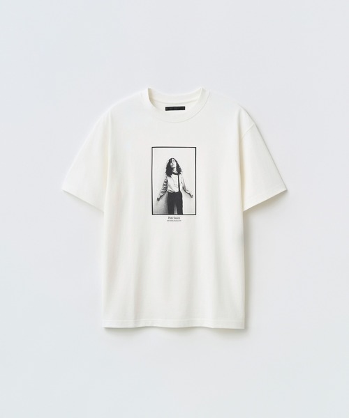 Juha(ユハ)の「PATTI SMITH PHOTO TEE by KEVIN CUMMINS(Tシャツ/カットソー・メンズ・ホワイト/ブラック・3/4)」の1枚目の写真