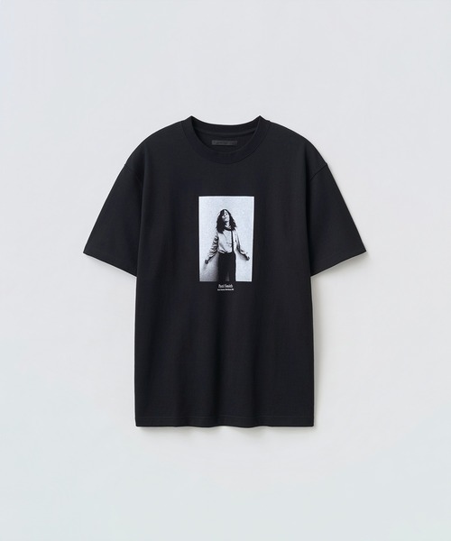 Juha(ユハ)の「PATTI SMITH PHOTO TEE by KEVIN CUMMINS(Tシャツ/カットソー・メンズ・ホワイト/ブラック・3/4)」の2枚目の写真