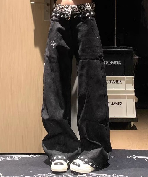 DIAVEL（ディアベル）の「【秋冬新作】レオパード柄ウエスト切替 スター刺繍ワイドデニムパンツ（デニムパンツ・レディース・ブラック・L/M/S）」の17枚目の写真