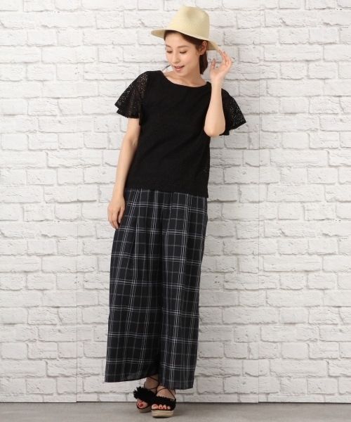 LEPSIM（レプシィム）の「レースカサネソデフレアプルオーバーSS　723971（Tシャツ/カットソー・レディース・ネイビー/オフホワイト/ブラック/グレイッシュベージュ・LARGE/MEDIUM）」の11枚目の写真