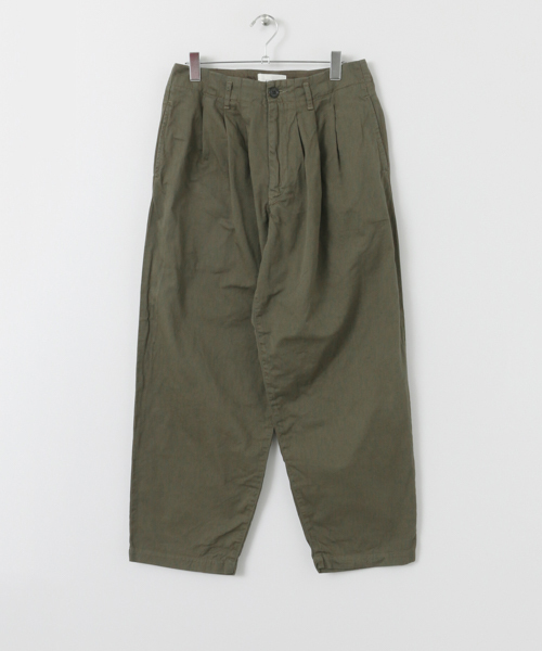 URBAN RESEARCH（アーバンリサーチ）の「RED SEAM タックトラウザー（その他パンツ・メンズ・ブラック/カーキ・MEDIUM/LARGE）」の9枚目の写真