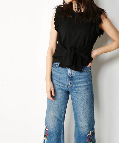 SLY（スライ）の「FRILL OPEN SHOULDER TOPS（Tシャツ/カットソー・レディース・ミント/オフホワイト/ブラック/ライトベージュ・2/1）」の3枚目の写真