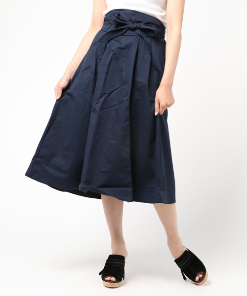 MERLOT（メルロー）の「サッシュベルト付きフレアタックスカート628-5527（スカート・レディース・ベージュ/ネイビー/レッド・FREE）」の17枚目の写真