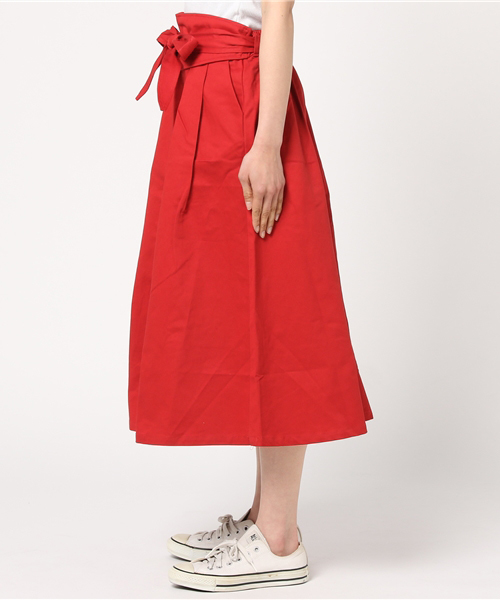 MERLOT（メルロー）の「サッシュベルト付きフレアタックスカート628-5527（スカート・レディース・ベージュ/ネイビー/レッド・FREE）」の5枚目の写真