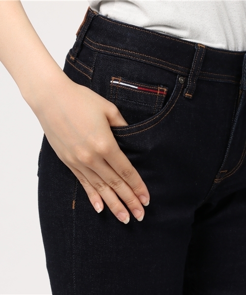 HILFIGER DENIM（ヒルフィガーデニム）の「ストレートフィットジーンズNDST（デニムパンツ・レディース・インディゴブルー・26inch/28inch/24inch/27inch/25inch）」の7枚目の写真