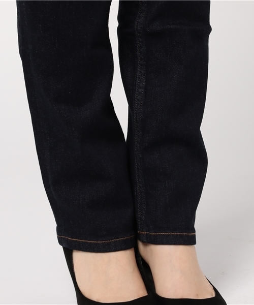 HILFIGER DENIM（ヒルフィガーデニム）の「ストレートフィットジーンズNDST（デニムパンツ・レディース・インディゴブルー・26inch/28inch/24inch/27inch/25inch）」の8枚目の写真