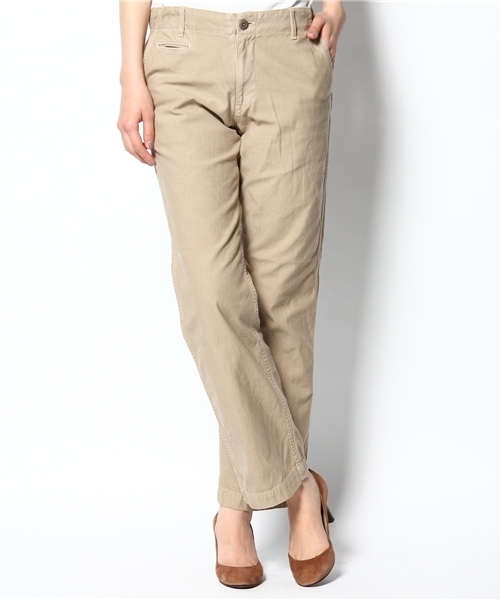 UNITED ARROWS(ユナイテッドアローズ)の「KIN CINO パンツ◆(チノパンツ・レディース・ベージュ/オリーブ・28)」の2枚目の写真