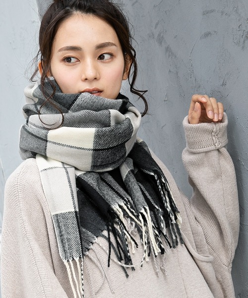 QUEENHEAD(クイーンヘッド)の「カラーストール 大判マフラー(マフラー・レディース・ブラック/ベージュ/ネイビー/レッド/カーキ/ターコイズブルー/ダークグレー/その他1/その他2/その他3/その他4/その他5/その他6/その他7/その他8/その他9/その他10/その他11/その他12/ライトベージュ/その他13/ライトグレー/その他14・FREE)」の22枚目の写真