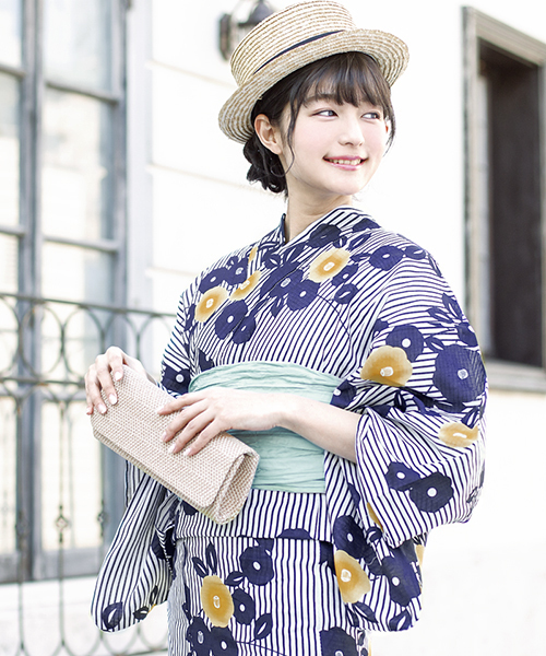 bonheur saisons（ボヌールセゾン）の「浴衣3点セット （浴衣＋帯＋下駄）「bonheur saisons/ボヌールセゾン」（浴衣・レディース・ホワイト系その他/ブルー系その他/レッド系その他/ホワイト×イエロー/ホワイト系その他2/ホワイト系その他3/ホワイト系その他4/ブルー系その他2/ブルー系その他3/ブルー系その他4・FREE）」の9枚目の写真