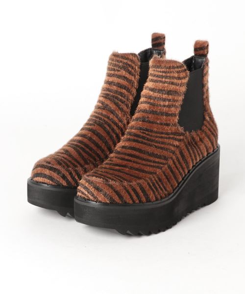 YOSUKE(ヨースケ)の「「YOSUKE/ヨースケ」厚底サイドゴアショートブーツ(ブーツ・レディース・ブラック/ブラック系その他/グレー系その他/ネイビー/ブラウン系その他/マルチ/パイソン・37/40/39/36/38/35)」の4枚目の写真