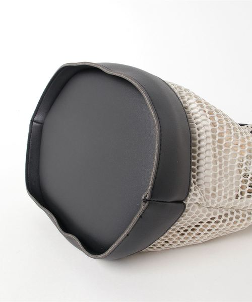 MODE ROBE（モードローブ）の「メッシュバッグ（トートバッグ・レディース・ブラック/ベージュ/ブラウン・FREE）」の5枚目の写真