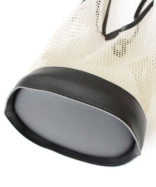 MODE ROBE（モードローブ）の「メッシュバッグ（トートバッグ・レディース・ブラック/ベージュ/ブラウン・FREE）」の8枚目の写真