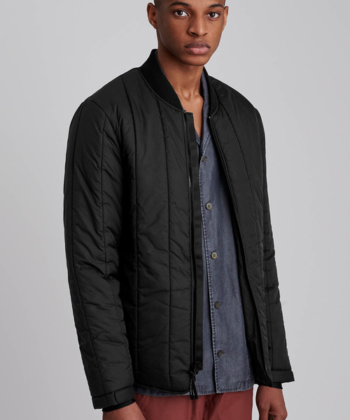 Saturdays NYC（サタデーズ ニューヨークシティ ）の「Jones Puffer Jacket（ブルゾン・メンズ・ブラック/ネイビー・X-SMALL/S/M/L/X-LARGE）」の5枚目の写真