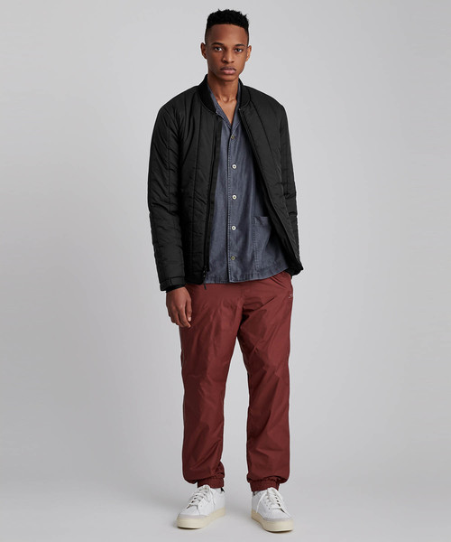 Saturdays NYC（サタデーズ ニューヨークシティ ）の「Jones Puffer Jacket（ブルゾン・メンズ・ブラック/ネイビー・X-SMALL/S/M/L/X-LARGE）」の4枚目の写真
