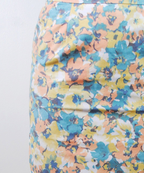 SILAS（サイラス）の「FLOWER TIGHT SKIRT（スカート・レディース・ブルー・MEDIUM/SMALL）」の4枚目の写真