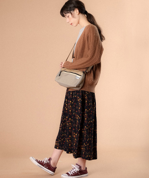 Drifter（ドリフター）の「TRIANGLE SHOULDER／トライアングルショルダー（ショルダーバッグ・レディース・スカイブルー/ブラック/パープル/タン/レオパード/オレンジ/ケリーグリーン/ネイビー系/ベージュ系/ブラック×ブラック/ブラウン系その他/ダークグリーン/バーガンディー・FREE）」の6枚目の写真