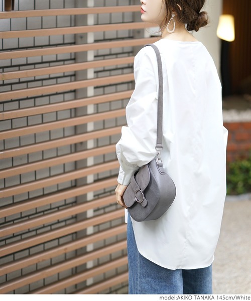 coca（coca）（コカ）の「ボートネックバルーンスリーブシンプルブラウス（シャツ/ブラウス・レディース・ホワイト/ブラック・ONE SIZE）」の6枚目の写真