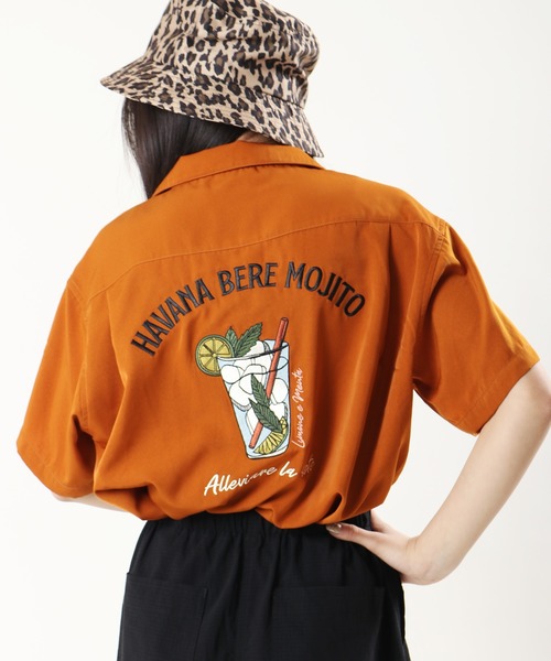 POWER TO THE PEOPLE(パワートゥーザピープル)の「POWER TO THE PEOPLE 両面刺繍 半袖オープンカラーシャツ(シャツ/ブラウス・レディース・ブラック/ダークグリーン/ピンク/グリーン系その他/ブラック系その他/ブラック系その他2/カーキ/ベージュ/イエロー/グリーン系その他2/ピンク系その他/オレンジ・M/L)」の12枚目の写真