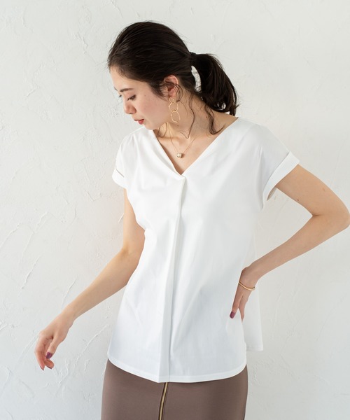 LOUNGEDRESS（ラウンジドレス）の「ブラウスカットソー（Tシャツ/カットソー・レディース・ライトグレー/オフホワイト/ブラック・FREE）」の5枚目の写真