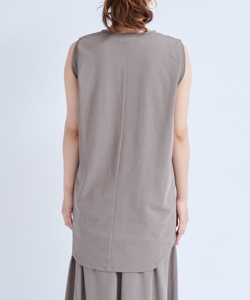 DouDou（ドゥドゥ）の「セットアップタック袖プルオーバー（Tシャツ/カットソー・レディース・ブラック/グレイッシュベージュ・FREE）」の5枚目の写真