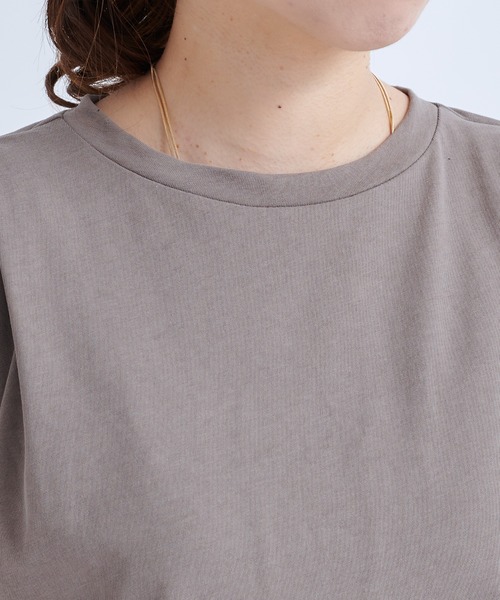 DouDou（ドゥドゥ）の「セットアップタック袖プルオーバー（Tシャツ/カットソー・レディース・ブラック/グレイッシュベージュ・FREE）」の4枚目の写真