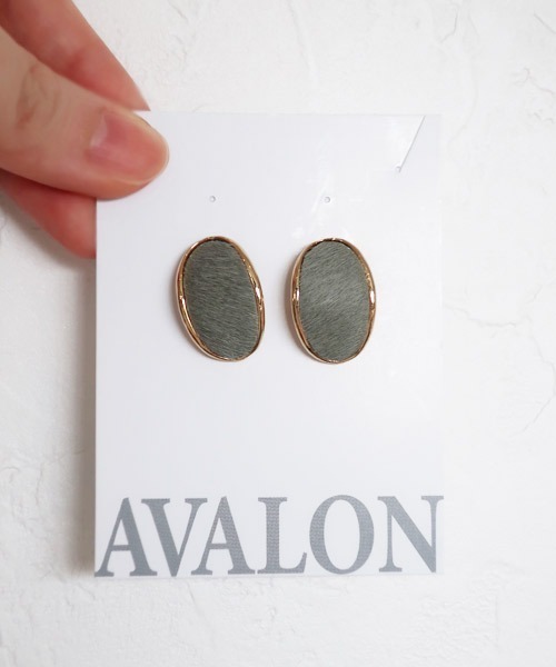 U.Q（ユウキュウ）の「ハラコピアス（ピアス（両耳用）・レディース・グレー/ベージュ/パープル・FREE）」の5枚目の写真