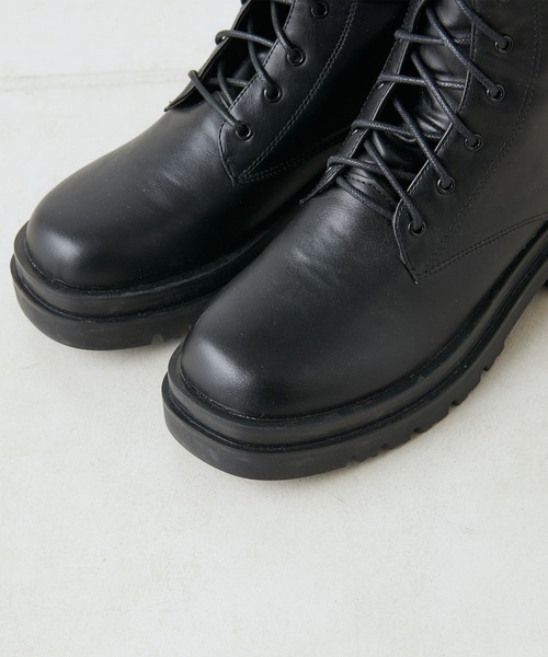 one after another NICE CLAUP（ワンアフターアナザーナイスクラップ）の「レースアップミドルブーツ（ブーツ・レディース・オフホワイト/ブラック/モカ・SMALL/MEDIUM/LARGE）」の17枚目の写真