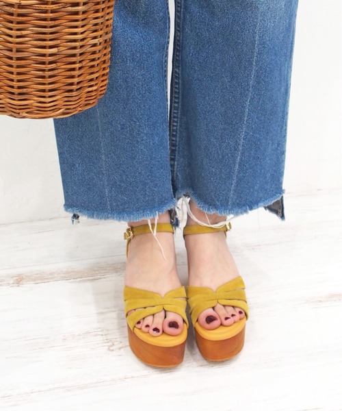 あしながおじさん(アシナガオジサン)の「厚底ウッドソールサンダル / あしながおじさん(サンダル・レディース・ブラック/イエロー/ベージュ・L/S/M/LL)」の3枚目の写真