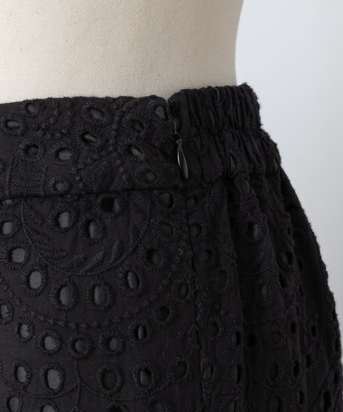 Rewde（ルゥデ）の「【雑誌掲載】コットン刺繍レースフレアパンツ（1R12-03066）（その他パンツ・レディース・ホワイト/ブラック・S/M）」の7枚目の写真