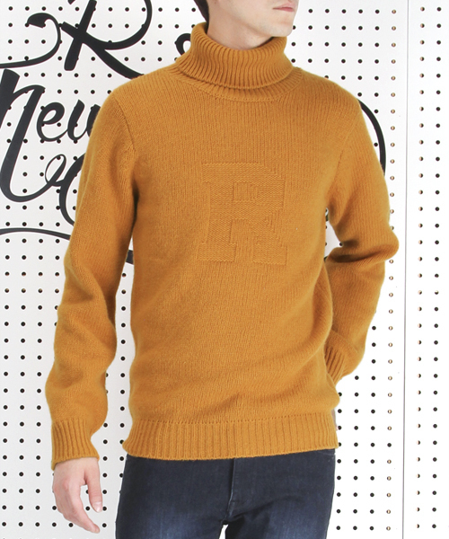 R.NEWBOLD（アールニューボールド）の「TURTLENECK KNIT/245401 4A407（ニット/セーター・メンズ・ホワイト/ネイビー/イエロー系その他・MEDIUM/X-LARGE/LARGE）」の3枚目の写真