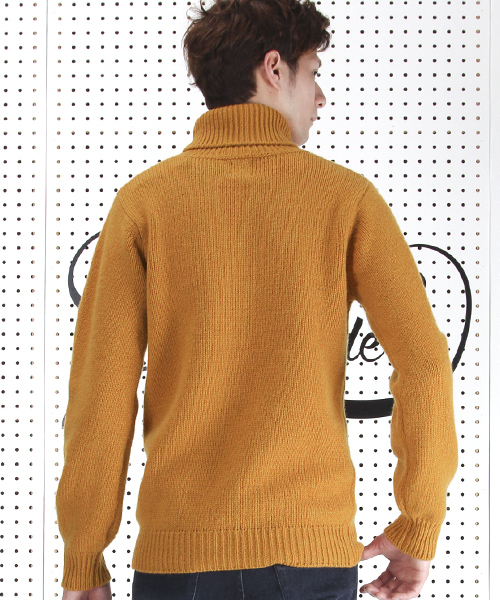 R.NEWBOLD（アールニューボールド）の「TURTLENECK KNIT/245401 4A407（ニット/セーター・メンズ・ホワイト/ネイビー/イエロー系その他・MEDIUM/X-LARGE/LARGE）」の22枚目の写真