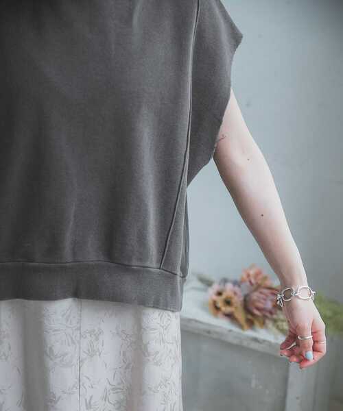 ITEMS URBANRESEARCH（アイテムズ アーバンリサーチ）の「裏毛フレンチスリーブベスト（ベスト・レディース・グレー/グレー系その他/ブルー系その他・FREE）」の21枚目の写真