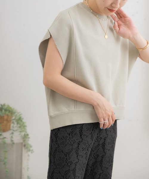 ITEMS URBANRESEARCH（アイテムズ アーバンリサーチ）の「裏毛フレンチスリーブベスト（ベスト・レディース・グレー/グレー系その他/ブルー系その他・FREE）」の18枚目の写真