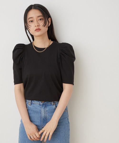 ADAM ET ROPE'（アダムエロペ）の「【WEB限定】パフスリーブ5分袖TEE（Tシャツ/カットソー・レディース・ホワイト/ブラック/ベージュ・FREE）」の3枚目の写真