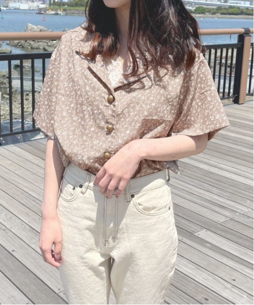 apres jour(アプレジュール)の「アソート花柄開襟シャツ【ZOZOTOWN限定アイテム】(シャツ/ブラウス・レディース・オフホワイト/モカ/オレンジ系その他/ミント/ベージュ/アイボリー・フリー/X-LARGE)」の3枚目の写真