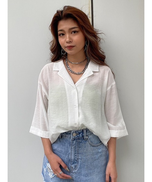 EGOIST（エゴイスト）の「光沢シアー半袖シャツ（シャツ/ブラウス・レディース・ホワイト/ブラック/ライトブラウン・FREE）」の2枚目の写真