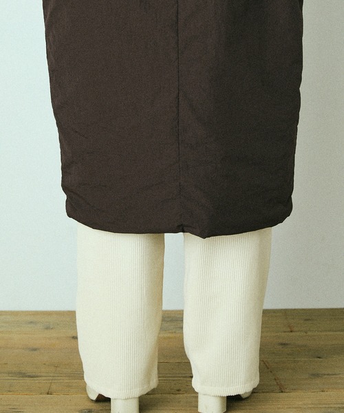 forksy.(フォルクシー)の「【forksy.】ストール付き ダウンライク中綿オーバーサイズロングコート(ダウンジャケット/コート・レディース・ブラック/ブラウン/アイボリー/ライトカーキ/ライトベージュ・FREE)」の13枚目の写真