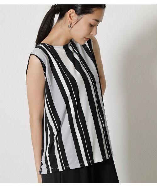 AZUL by moussy(アズールバイマウジー)の「GLOSSY COOL BACK TUCK TANK(タンクトップ・レディース・ブラック/グレー系その他/グリーン系その他・MEDIUM/SMALL)」の9枚目の写真