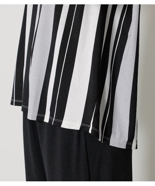 AZUL by moussy(アズールバイマウジー)の「GLOSSY COOL BACK TUCK TANK(タンクトップ・レディース・ブラック/グレー系その他/グリーン系その他・MEDIUM/SMALL)」の10枚目の写真