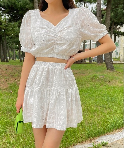 chuu(チュー)の「CHUU パンチング刺繍セットアップ(セットアップ・レディース・アイボリー・FREE)」の4枚目の写真