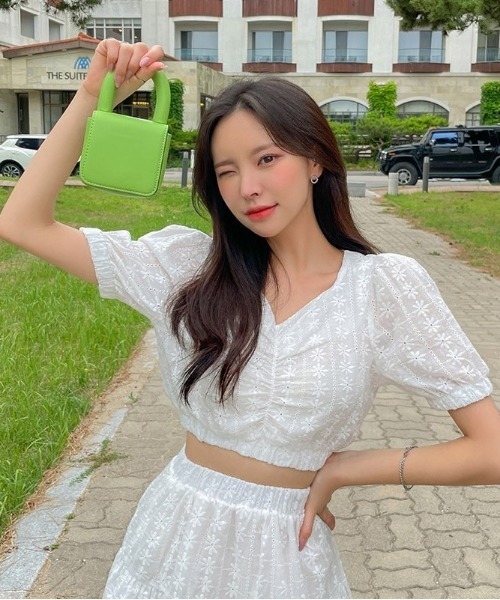 chuu(チュー)の「CHUU パンチング刺繍セットアップ(セットアップ・レディース・アイボリー・FREE)」の12枚目の写真