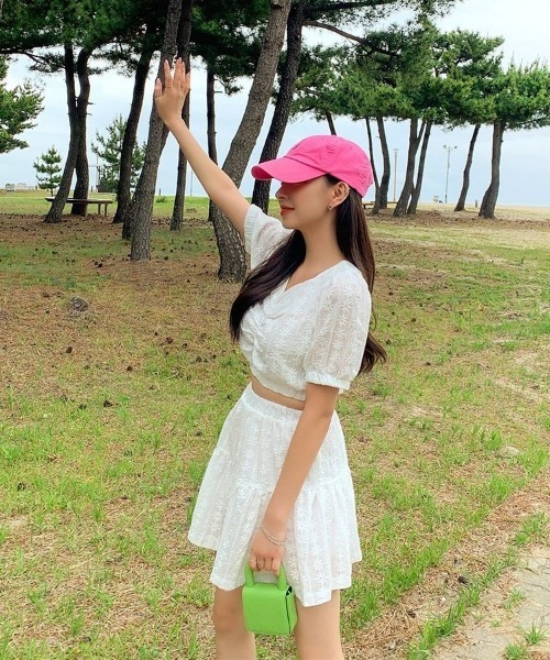 chuu(チュー)の「CHUU パンチング刺繍セットアップ(セットアップ・レディース・アイボリー・FREE)」の3枚目の写真