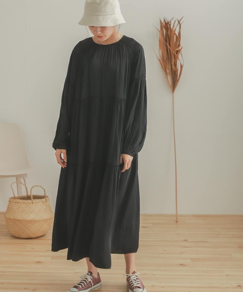 SENSE OF PLACE by URBAN RESEARCH（センスオブプレイスバイアーバンリサーチ）の「ティアードワンピース（ワンピース・レディース・カーキ/ブルー/ブラック/ライトベージュ・ONE）」の2枚目の写真