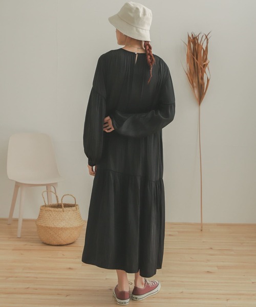 SENSE OF PLACE by URBAN RESEARCH（センスオブプレイスバイアーバンリサーチ）の「ティアードワンピース（ワンピース・レディース・カーキ/ブルー/ブラック/ライトベージュ・ONE）」の8枚目の写真