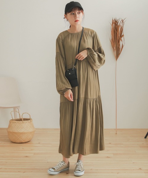 SENSE OF PLACE by URBAN RESEARCH（センスオブプレイスバイアーバンリサーチ）の「ティアードワンピース（ワンピース・レディース・カーキ/ブルー/ブラック/ライトベージュ・ONE）」の18枚目の写真