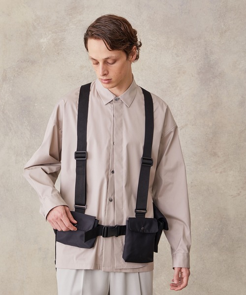 PUBLIC TOKYO(パブリックトウキョウ)の「ベルテッドポーチベスト(ボディバッグ/ウエストポーチ・メンズ・ブラック/カーキ・1)」の19枚目の写真