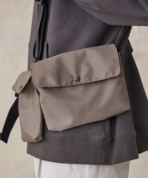 PUBLIC TOKYO(パブリックトウキョウ)の「ベルテッドポーチベスト(ボディバッグ/ウエストポーチ・メンズ・ブラック/カーキ・1)」の15枚目の写真