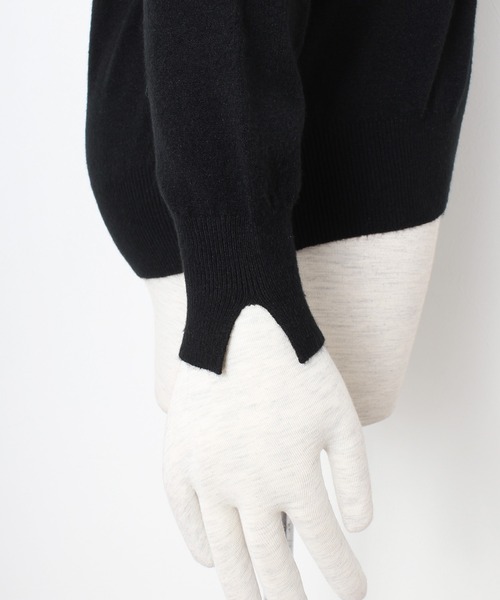 Primazel（プリマゼル）の「Vネック長袖シンプルニットソー（ニット/セーター・レディース・ホワイト/ブラック/モカ・M）」の7枚目の写真